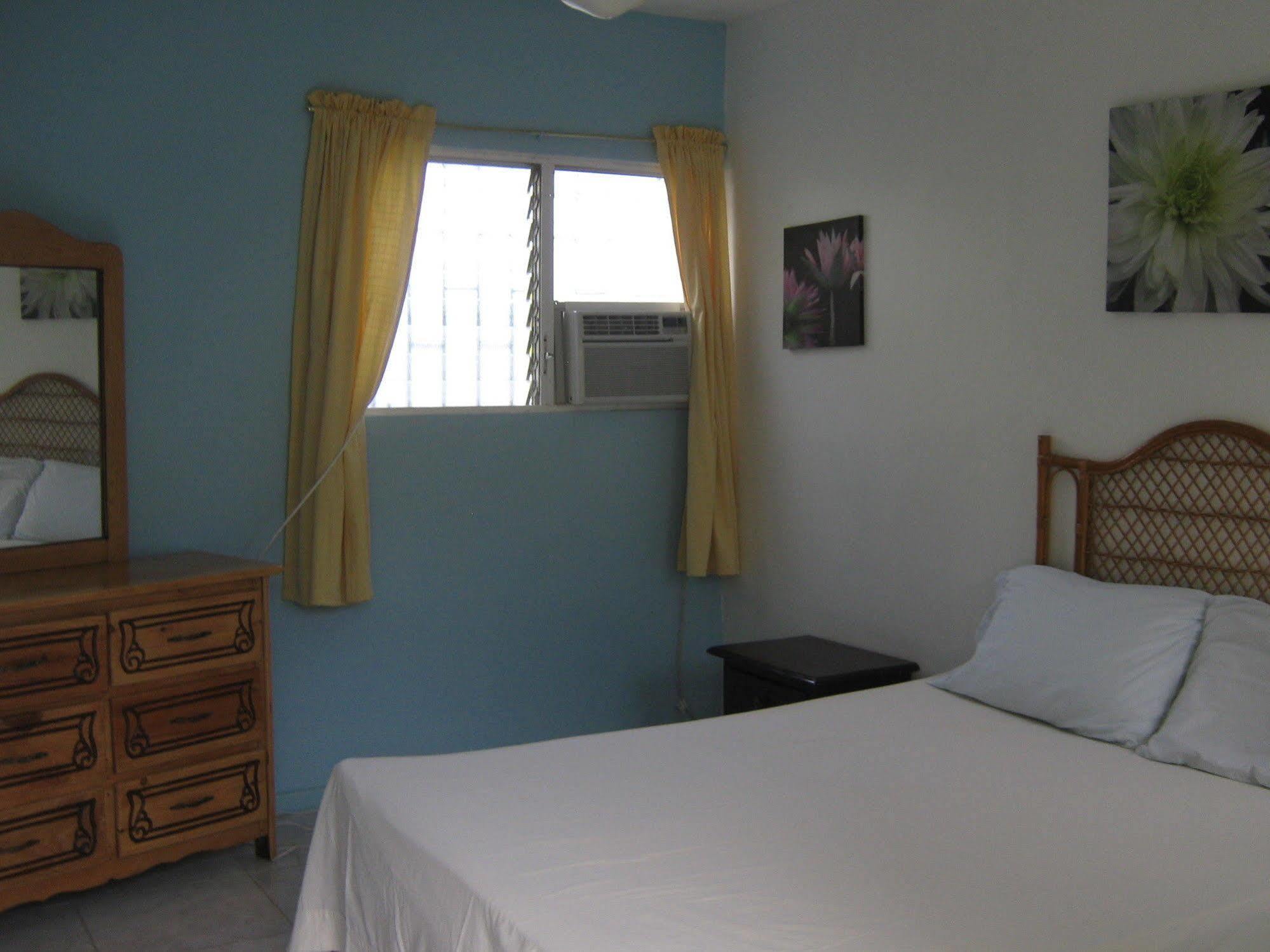 Coco Hotel Sosua Exterior photo